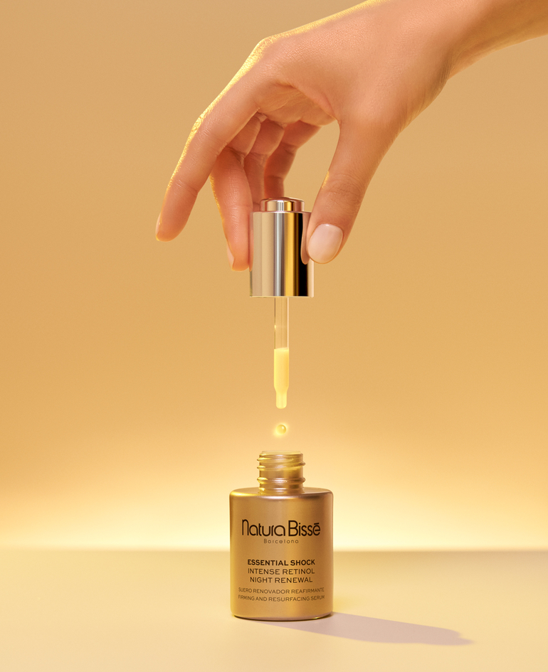 essential shock intense retinol night renewal